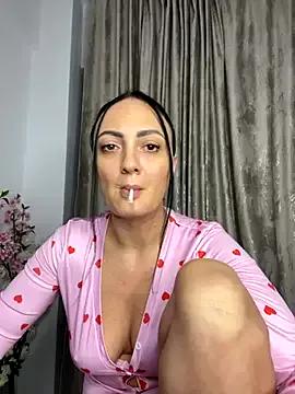 RaisaSalvi on StripChat