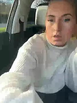 RebeccaSquirtsXXX — Get in the back, trousers off