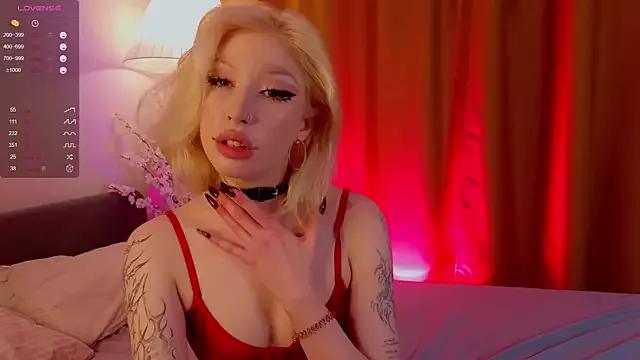 SallyCha on StripChat 