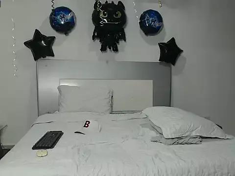 Santiago_LatinBoy on StripChat 