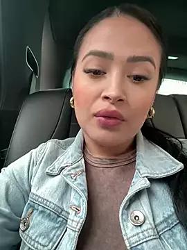Sara_fun on StripChat 