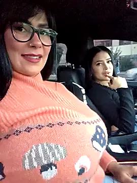Sara_fun on StripChat 
