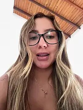 Sarapalmer1 on StripChat 