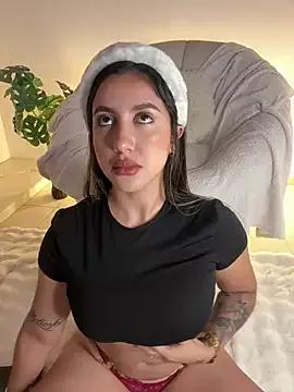 Sarapalmer1 on StripChat 