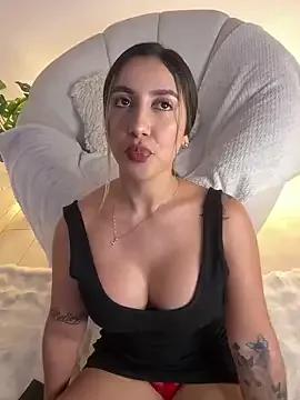 Sarapalmer1 on StripChat 