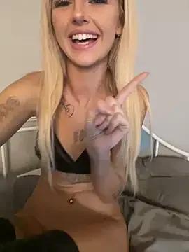 saskiapierce on StripChat 