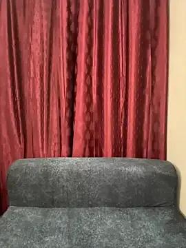 sassygirl4141 on StripChat 