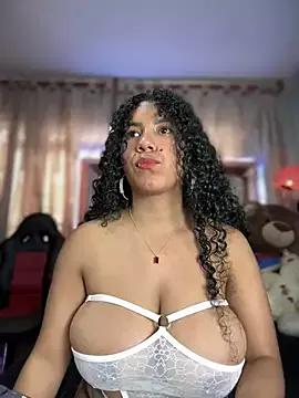 serena_willow on StripChat 