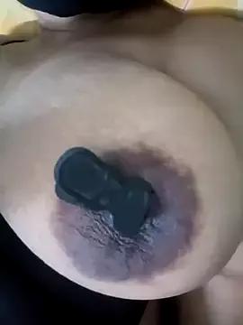 Freechat sex-withcouple on StripChat