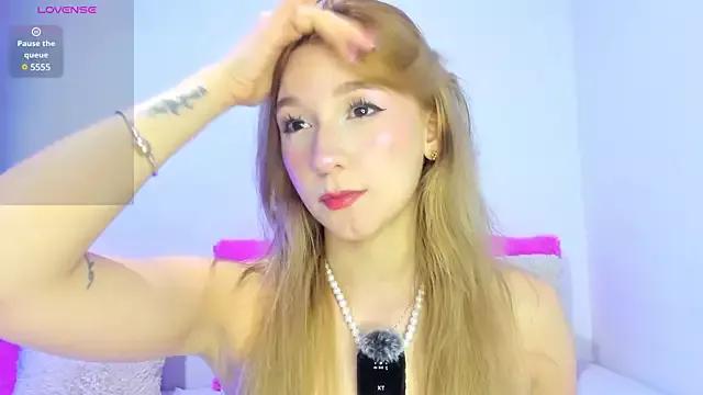 shatall_rouge on StripChat