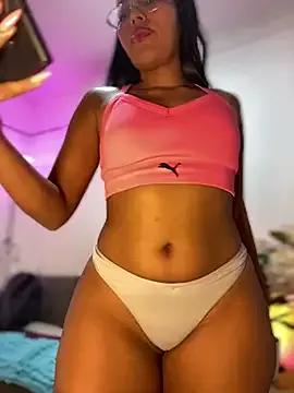 SheenaBrooke on StripChat 