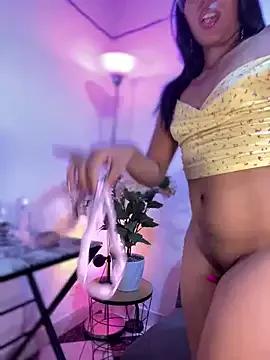 SheenaBrooke on StripChat 