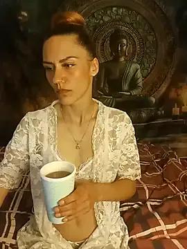 SlimBellaa — Sexy Strip-tease with chair + toy 5min