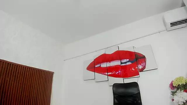 sofia_valencia_ms on StripChat 