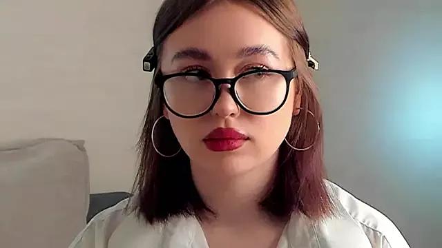 SunnCowick on StripChat 
