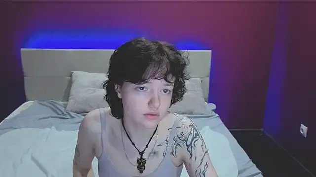 Svenaa_Kopnie — lick finger