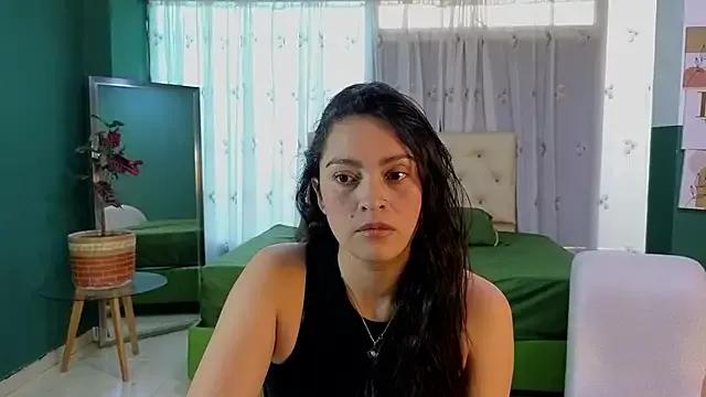 sweet_ahinara on StripChat