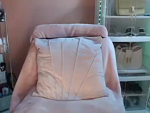 Sweet_kitty60xx on StripChat 