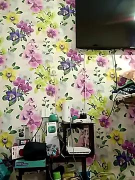 sweetbb15 on StripChat 