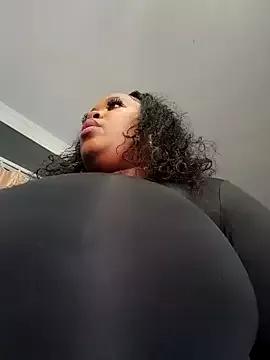 SWEETDOLLY29XX on StripChat 