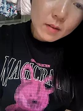 Sweetlove_77 on StripChat 