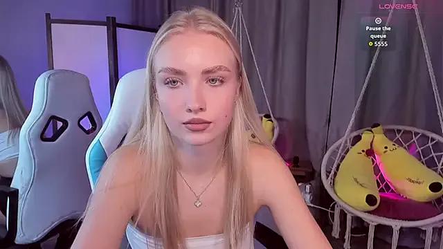 TessaGrays on StripChat 