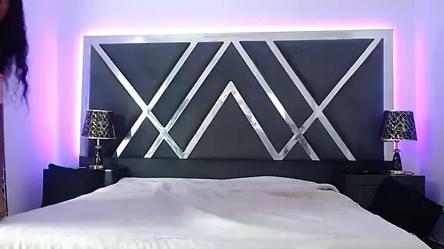 Tiifany_Baker on StripChat