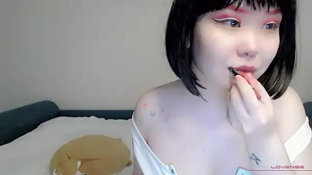 tsunade_chan — undress me