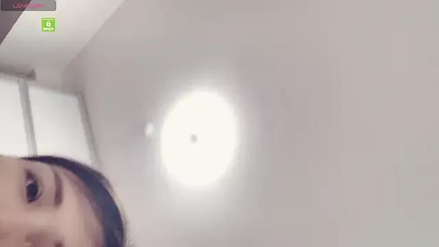 tw_yaya on StripChat