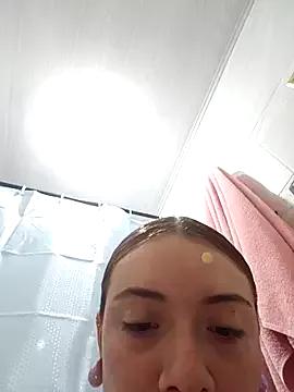 valery_mora on StripChat