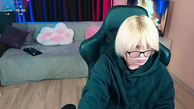 white__punk on StripChat 
