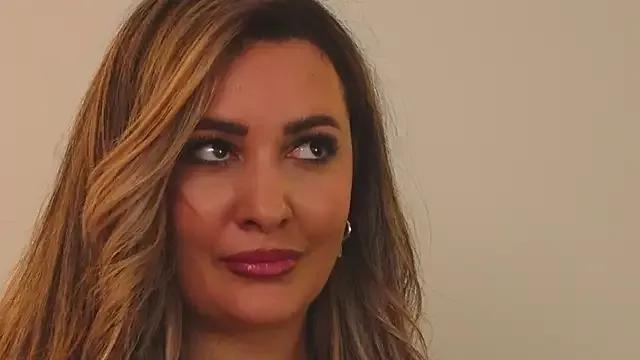 YaaraCollins on StripChat 