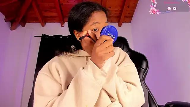 Zaira_Rose_'s avatar