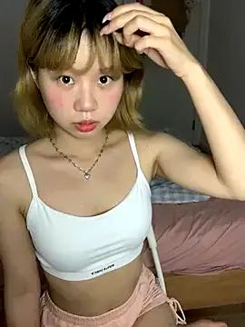 zhaomosheng125216 on StripChat